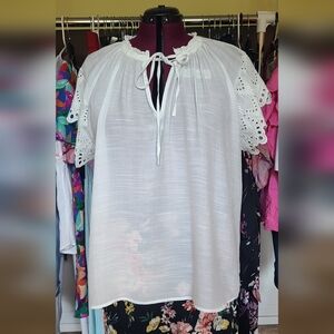 Chelsea & Theodore White Eyelet Sleeve Blouse